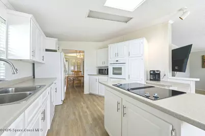 304 Portside Lane, Edgewater, FL 32141 - Photo 14