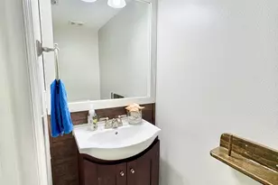 2015 Canopy Dr, Melbourne, FL 32935 - Photo 16