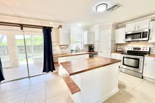 2015 Canopy Dr, Melbourne, FL 32935 - Photo 4