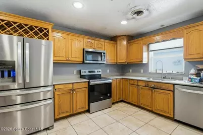 565 Teakwood Avenue, Satellite Beach, FL 32937 - Photo 10