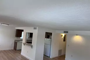 201 Cocoa Isles Blvd, Cocoa Beach, FL 32931 - Photo 4