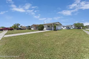 676 Ixora Dr, Melbourne, FL 32935 - Photo 4