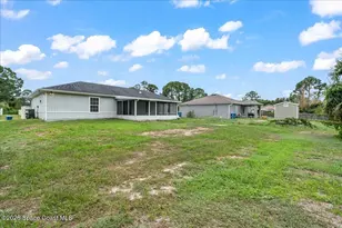 360 Wendover Rd SW, Palm Bay, FL 32908 - Photo 24