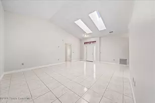 1839 Clover Cir, Melbourne, FL 32935 - Photo 4
