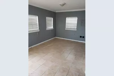 1011 S Hopkins Avenue #B, Titusville, FL 32780 - Photo 4