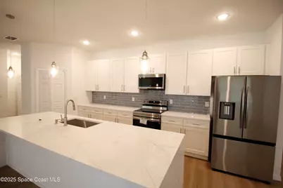 1658 Hamilton Avenue SW, Palm Bay, FL 32908 - Photo 6