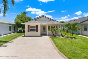 769 E Plantation Dr, Titusville, FL 32780 - Photo 2