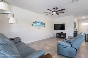 527 Old Country Rd S E, Palm Bay, FL 32909 - Photo 10