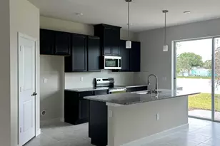 1838 Kendall Pointe Pl, Melbourne, FL 32935 - Photo 2