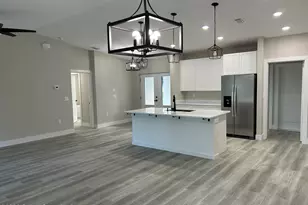 839 Everglade Ave SE, Palm Bay, FL 32909 - Photo 2