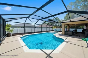 427 Hammond St SW, Palm Bay, FL 32908 - Photo 2
