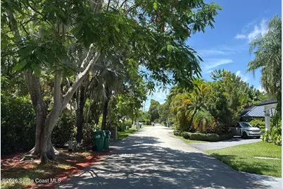 14610 SW 99th Avenue, Miami, FL 33175 - Photo 4