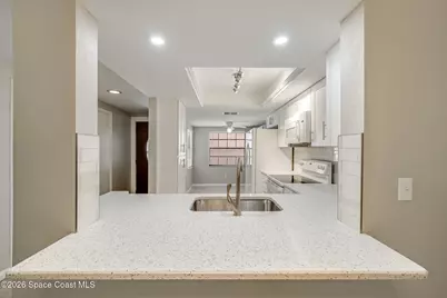 255 Paradise Boulevard #10, Indialantic, FL 32903 - Photo 6