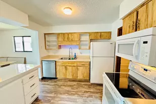 9000 York Ln, West Melbourne, FL 32904 - Photo 6
