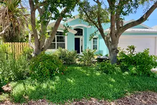 27 North Ct, Indialantic, FL 32903 - Photo 2