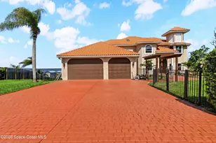 6715 Riveredge Dr, Titusville, FL 32780 - Photo 2