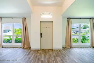 298 Silverfrost St SE, Palm Bay, FL 32909 - Photo 4