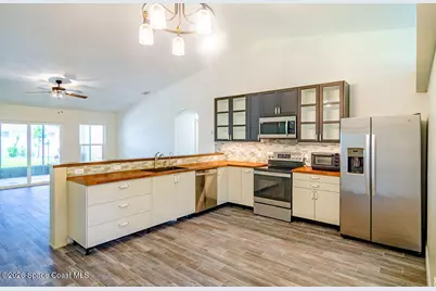298 Silver Frost Street SE, Palm Bay, FL 32909 - Photo 8