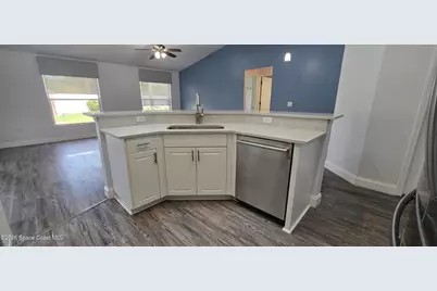 196 Nemo Circle NE, Melbourne, FL 32907 - Photo 10