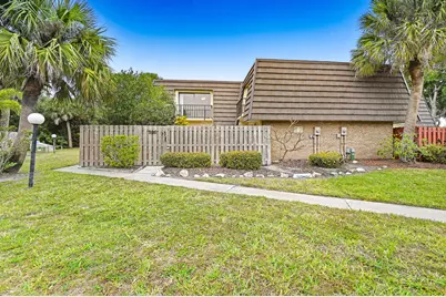 2111 Vista Oaks Circle NE, Palm Bay, FL 32905 - Photo 1