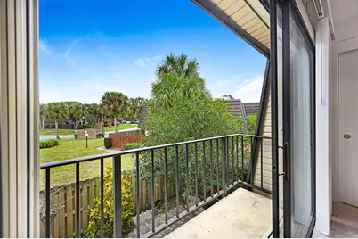 2111 Vista Oaks Circle NE, Palm Bay, FL 32905 - Photo 28
