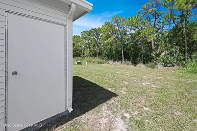 451 E Egret Circle, Barefoot Bay, FL 32976 - Photo 38