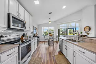 1785 Ficus Point Dr, Melbourne, FL 32940 - Photo 10