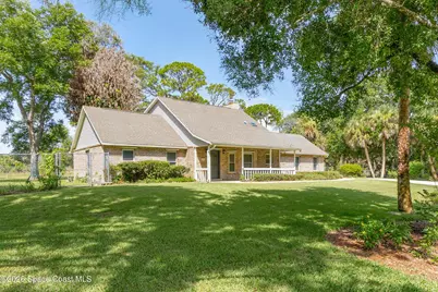898 Havelock Avenue SW, Palm Bay, FL 32908 - Photo 4