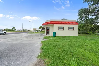 2543 S Harbor City Boulevard, Melbourne, FL 32901 - Photo 2