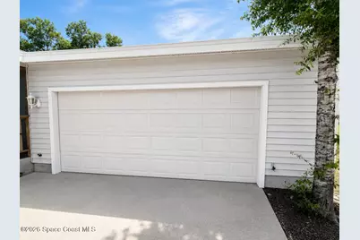 581 Borraclough Avenue NW, Palm Bay, FL 32907 - Photo 2