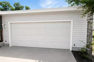581 Borraclough Ave NW, Palm Bay, FL 32907 - Photo 2