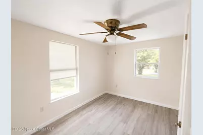 581 Borraclough Avenue NW, Palm Bay, FL 32907 - Photo 10