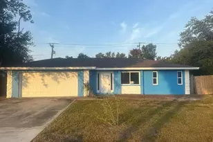 2611 Lakeshore Cir, Port Charlotte, FL 33952 - Photo 1