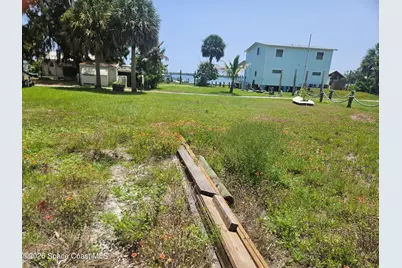 29 Vip Island Island, Grant-Valkaria, FL 32949 - Photo 4