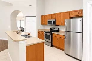 5272 Outlook Dr, Melbourne, FL 32940 - Photo 2