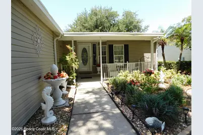 414 Sioux Boulevard, Oak Hill, FL 32759 - Photo 2