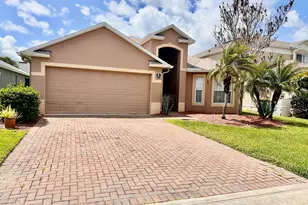 2817 Mondavi Dr, Rockledge, FL 32955 - Photo 2