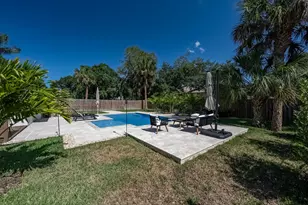 938 Pembroke Ave NE, Palm Bay, FL 32907 - Photo 18