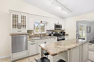 2582 Empire Ave E, Melbourne, FL 32934 - Photo 18