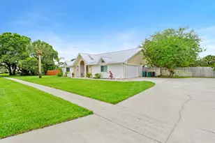 2582 Empire Ave E, Melbourne, FL 32934 - Photo 32