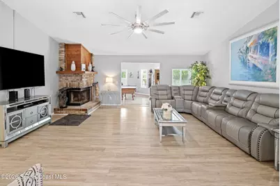 2582 Empire Avenue E, Melbourne, FL 32934 - Photo 8