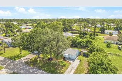607 Tarr Avenue SW, Palm Bay, FL 32908 - Photo 2