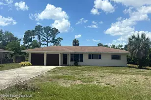 714 Magellan Dr, Sarasota, FL 34243 - Photo 1