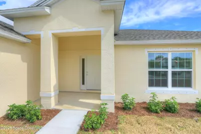 743 Breakwater Terrace, Sebastian, FL 32958 - Photo 6