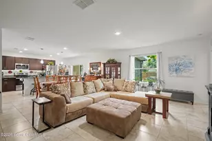 975 Sablon St SE, Palm Bay, FL 32909 - Photo 10