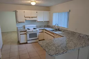 1257 NW Lamplighter Dr NW, Palm Bay, FL 32907 - Photo 2