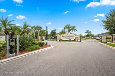 301 Wishing Well Circle SW, Palm Bay, FL 32908 - Photo 2
