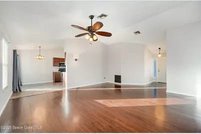 511 Biscayne Lane, Sebastian, FL 32958 - Photo 2