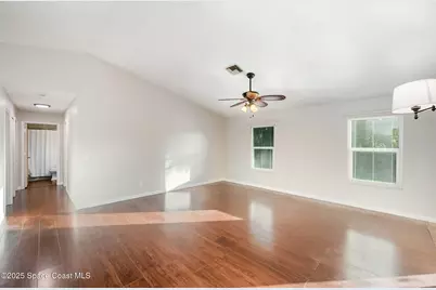 511 Biscayne Lane, Sebastian, FL 32958 - Photo 4