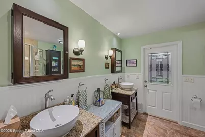 1810 Whispering Oaks Circle, Melbourne, FL 32934 - Photo 20